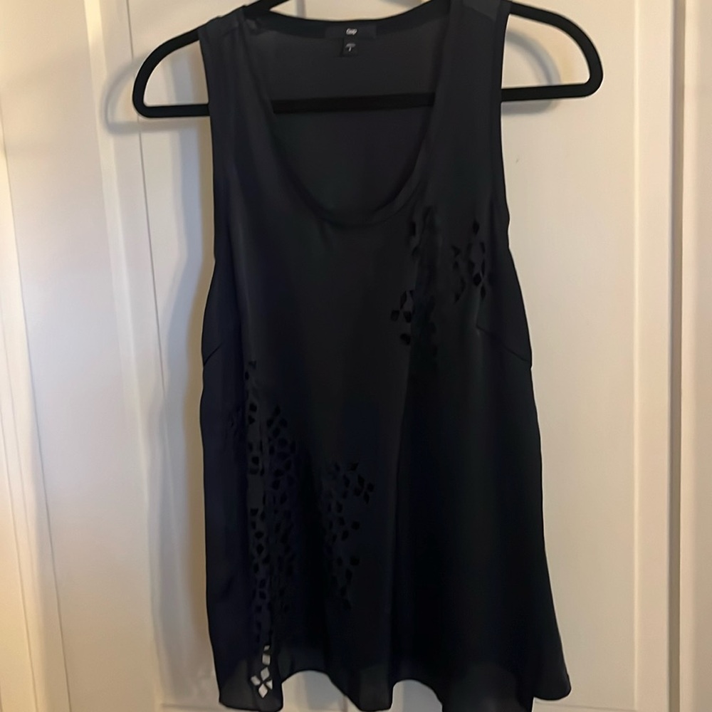 Beautiful Gap Tank Top